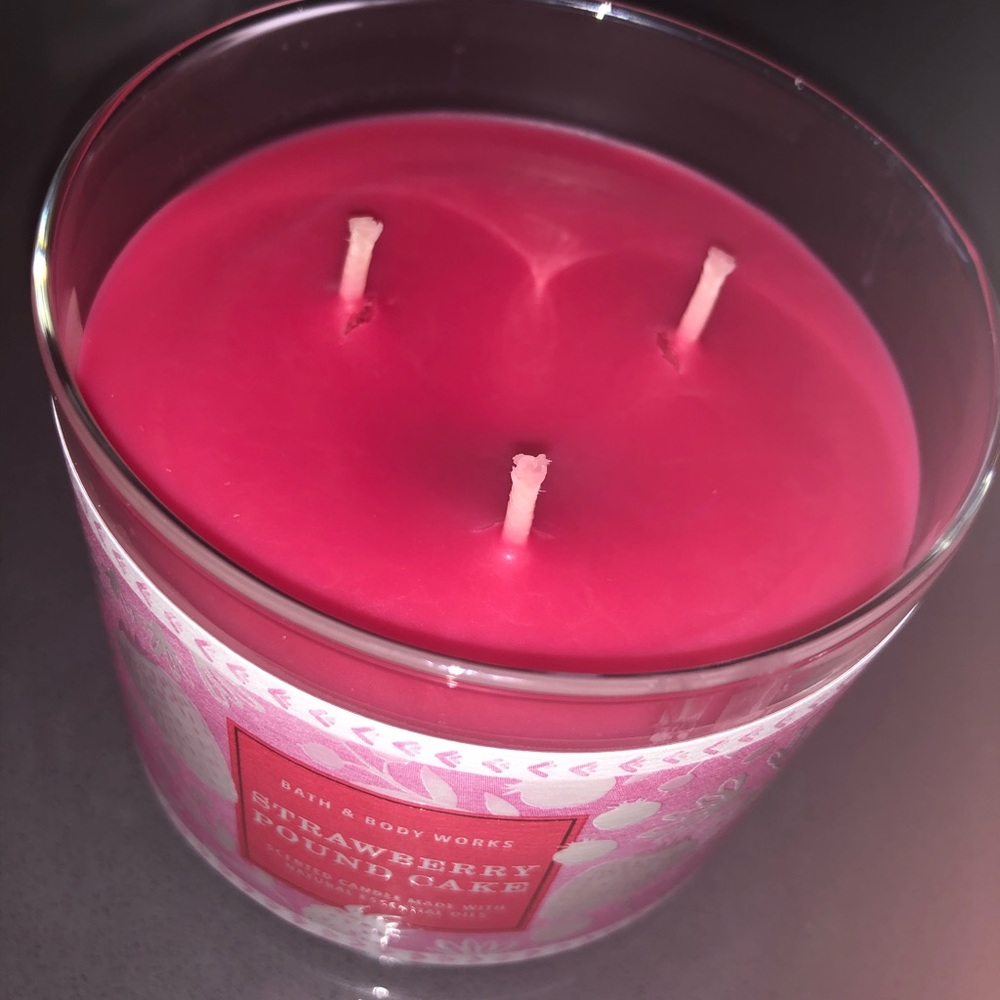 Bath & Body Strawberry Pound Cake Bundle - Picture 2 of 3